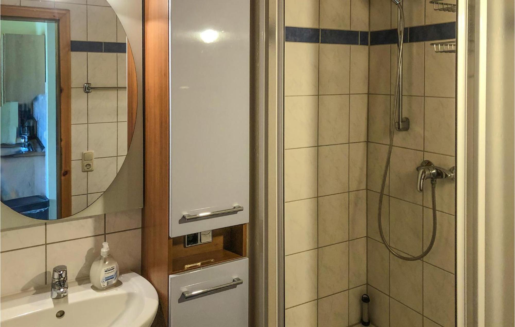 2 Bedroom Amazing Home In Plau Am See Exterior foto
