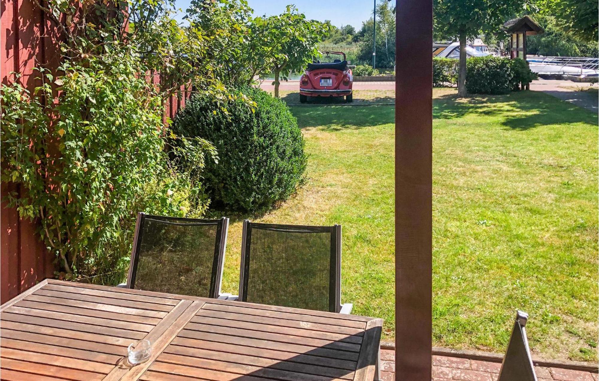 2 Bedroom Amazing Home In Plau Am See Exterior foto